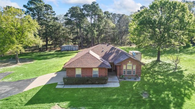 13 Westwood Drive, Huntsville, TX 77320