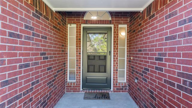 13 Westwood Drive, Huntsville, TX 77320