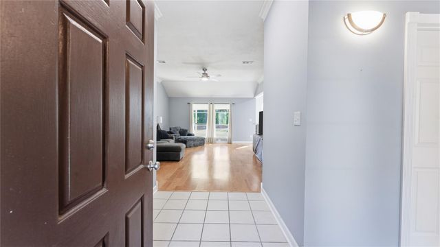 13 Westwood Drive, Huntsville, TX 77320