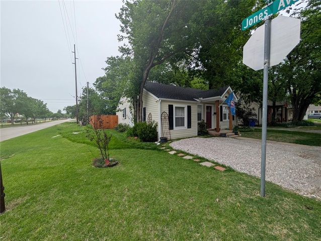 101 Maple Lane, Norman, OK 73069