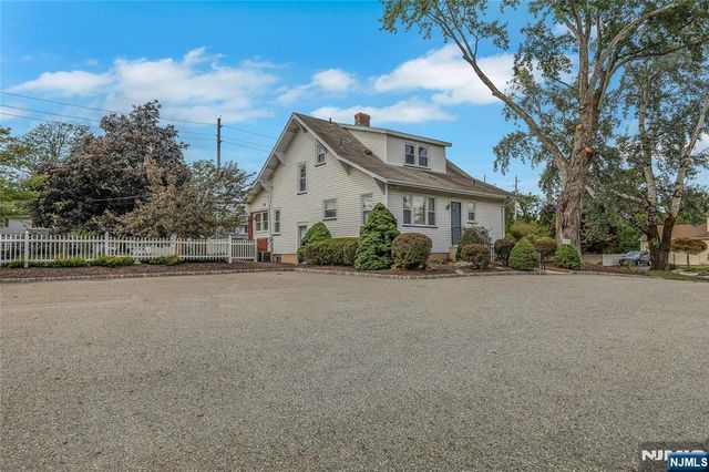 782 Valley Road, Wayne, NJ 07470