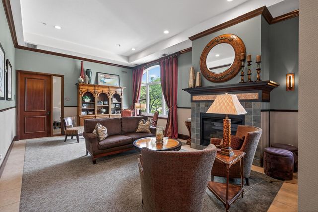 301 Clifton Avenue 1A, Minneapolis, MN 55403