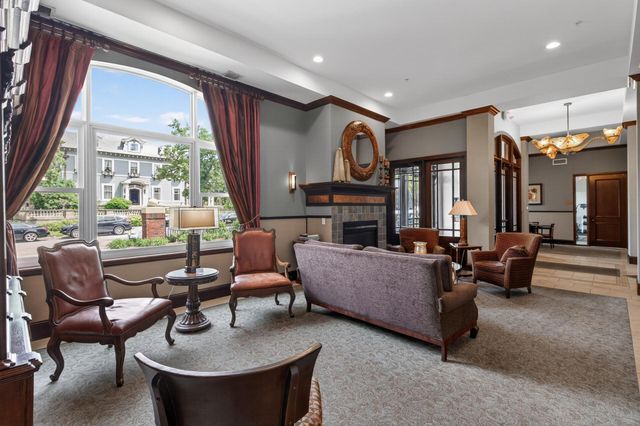 301 Clifton Avenue 1A, Minneapolis, MN 55403