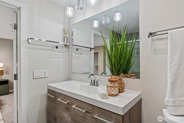 16217 SE 42nd Place, Bellevue, WA 98006