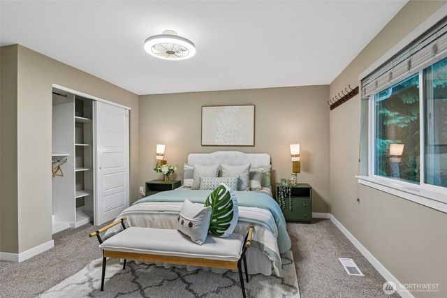 16217 SE 42nd Place, Bellevue, WA 98006