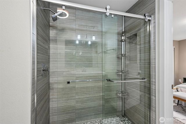 16217 SE 42nd Place, Bellevue, WA 98006