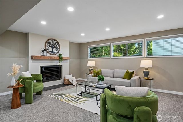 16217 SE 42nd Place, Bellevue, WA 98006