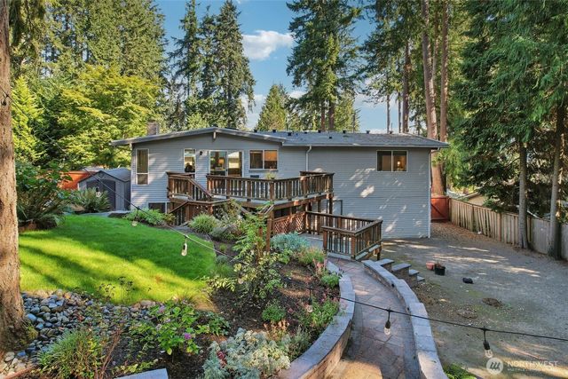 16217 SE 42nd Place, Bellevue, WA 98006