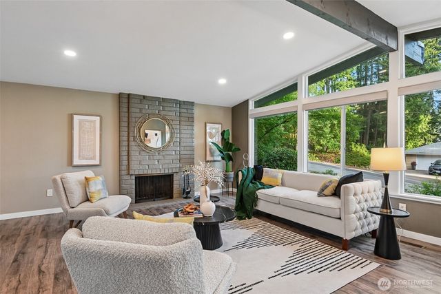 16217 SE 42nd Place, Bellevue, WA 98006