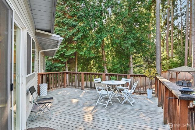16217 SE 42nd Place, Bellevue, WA 98006
