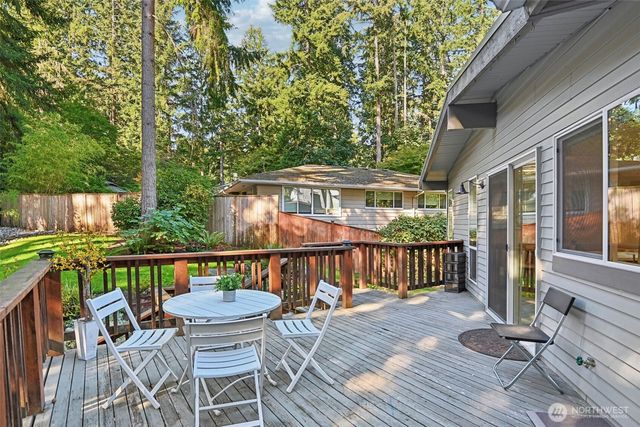 16217 SE 42nd Place, Bellevue, WA 98006