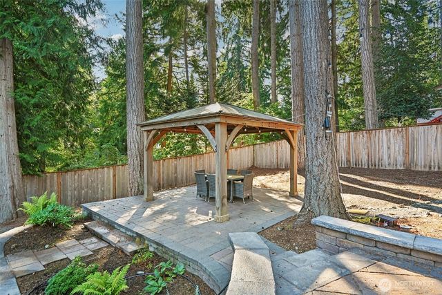 16217 SE 42nd Place, Bellevue, WA 98006