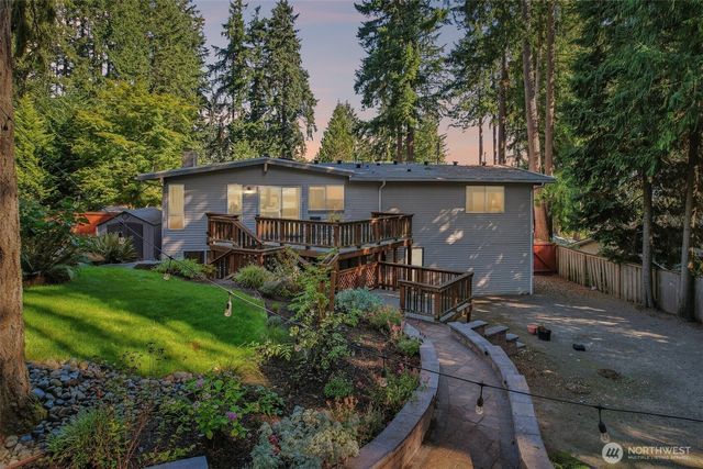 16217 SE 42nd Place, Bellevue, WA 98006