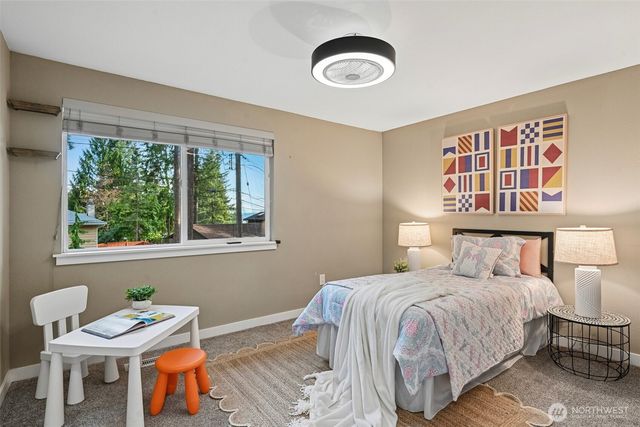 16217 SE 42nd Place, Bellevue, WA 98006