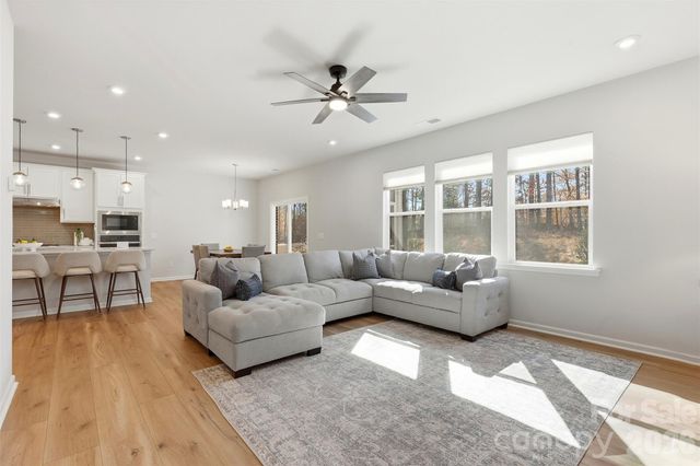 8209 Franklin Trail Street, Mint Hill, NC 28227