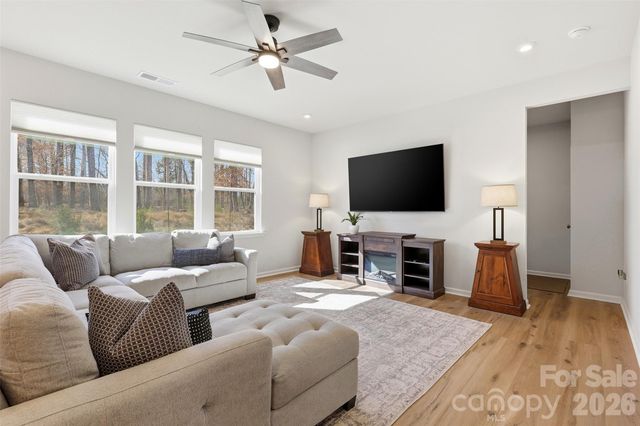 8209 Franklin Trail Street, Mint Hill, NC 28227