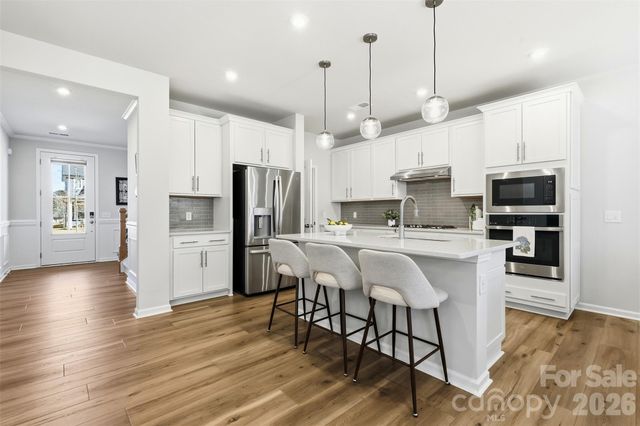 8209 Franklin Trail Street, Mint Hill, NC 28227