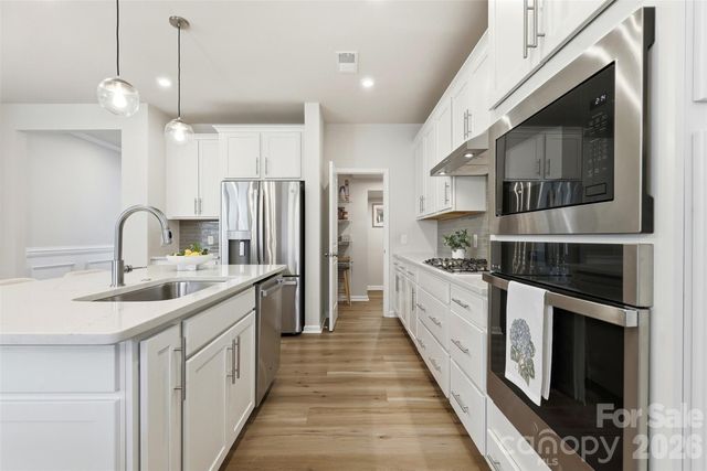 8209 Franklin Trail Street, Mint Hill, NC 28227