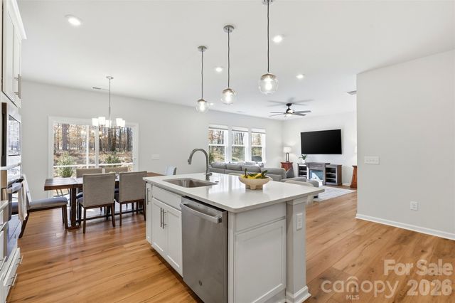 8209 Franklin Trail Street, Mint Hill, NC 28227