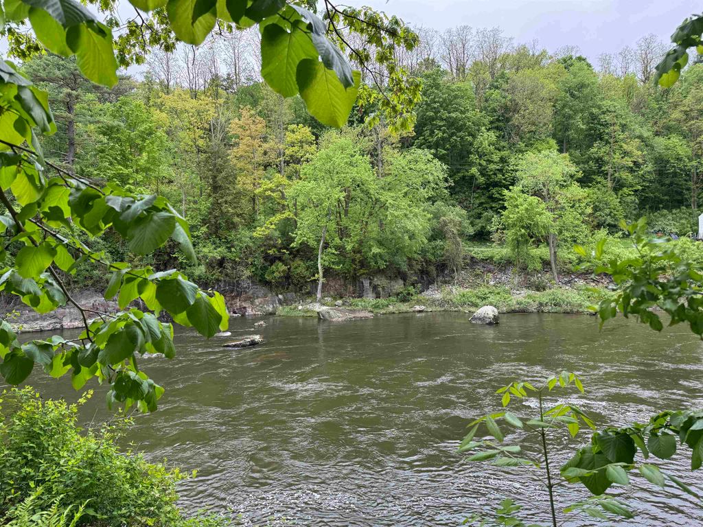 7 River Street # 6, Milton, VT 05468