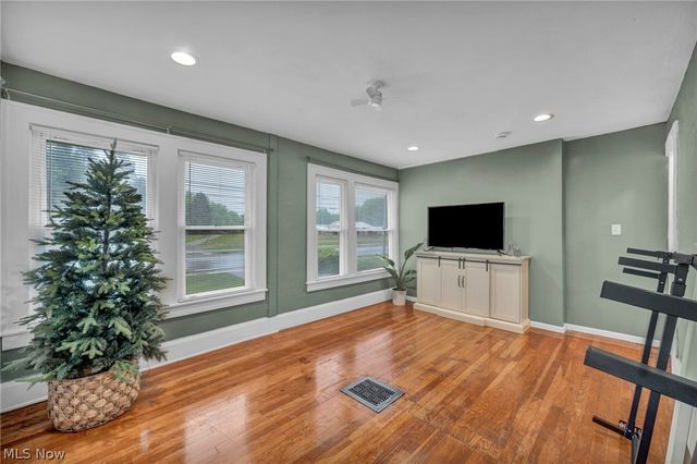 33852 Center Ridge Road, North Ridgeville, OH 44039