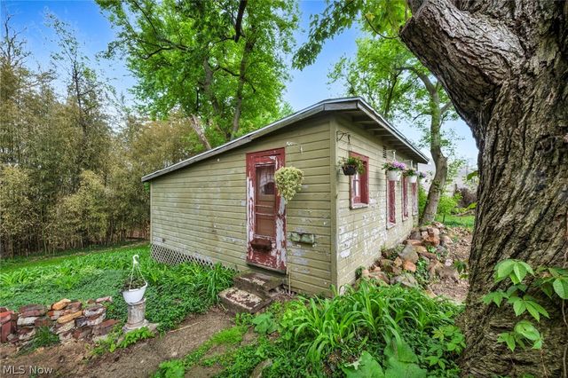 33852 Center Ridge Road, North Ridgeville, OH 44039