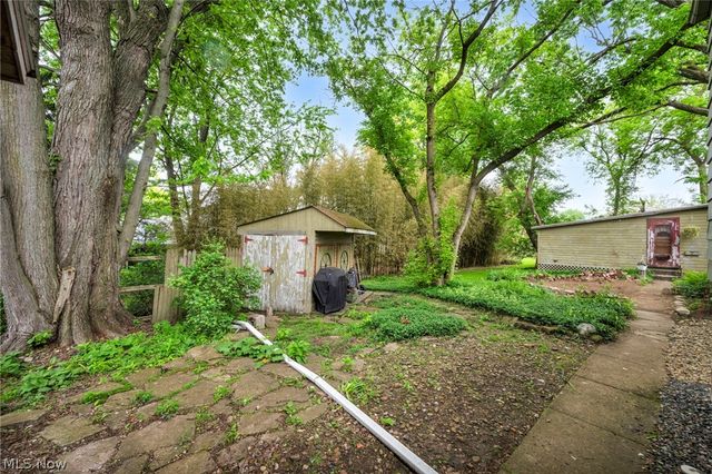 33852 Center Ridge Road, North Ridgeville, OH 44039