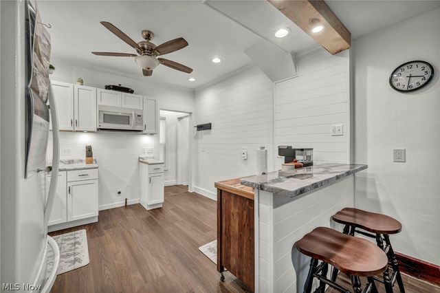 33852 Center Ridge Road, North Ridgeville, OH 44039
