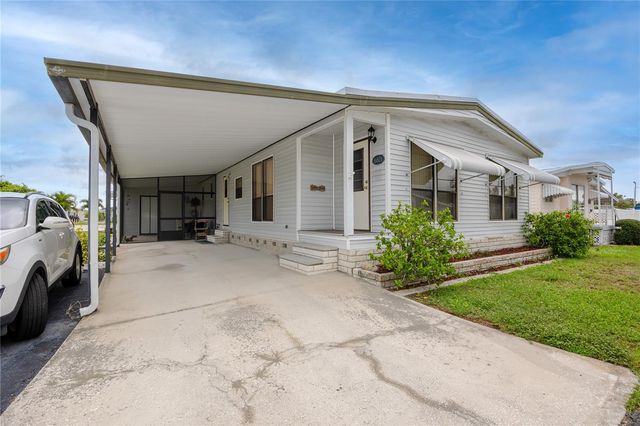 6821 AMERICANA DRIVE NE 106, St Petersburg, FL 33702