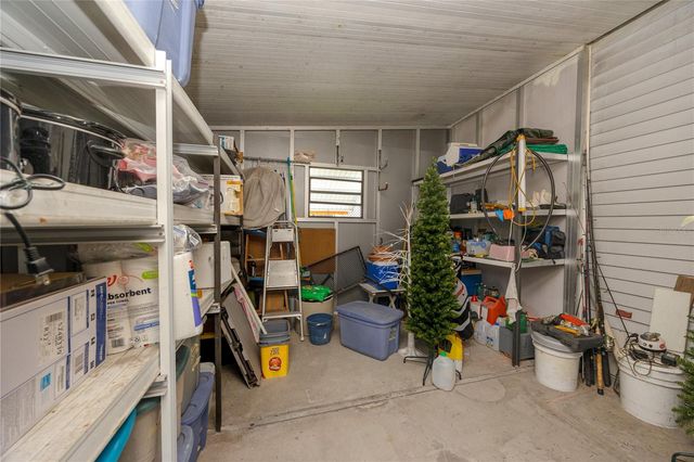 6821 AMERICANA DRIVE NE 106, St Petersburg, FL 33702