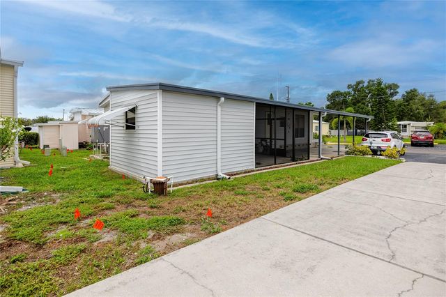 6821 AMERICANA DRIVE NE 106, St Petersburg, FL 33702