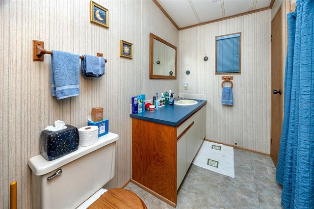 6821 AMERICANA DRIVE NE 106, St Petersburg, FL 33702