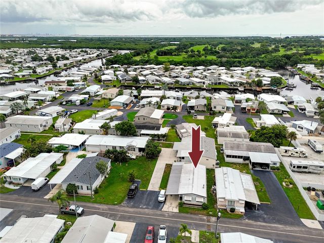 6821 AMERICANA DRIVE NE 106, St Petersburg, FL 33702