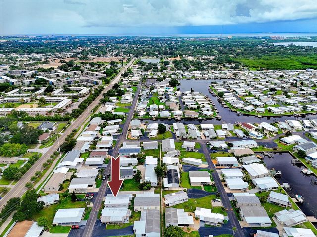 6821 AMERICANA DRIVE NE 106, St Petersburg, FL 33702