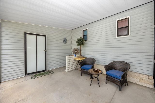 6821 AMERICANA DRIVE NE 106, St Petersburg, FL 33702