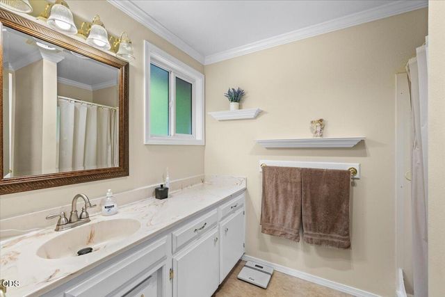 2978 Seckel Street, Medford, OR 97504