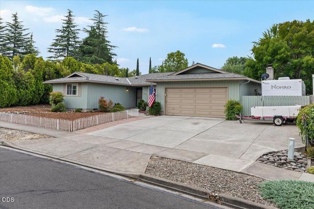 2978 Seckel Street, Medford, OR 97504