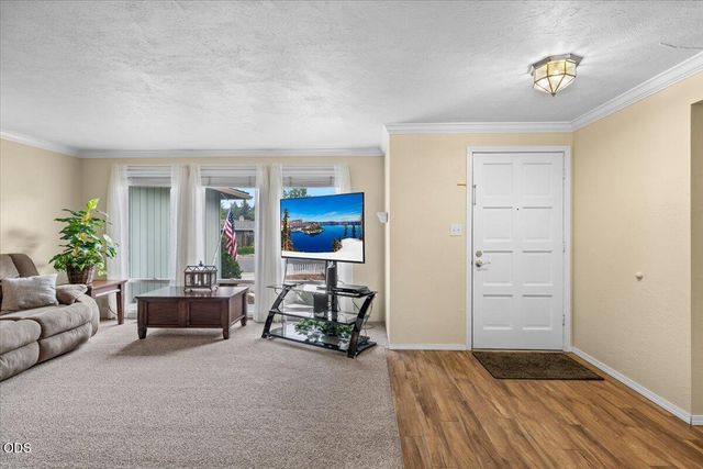 2978 Seckel Street, Medford, OR 97504