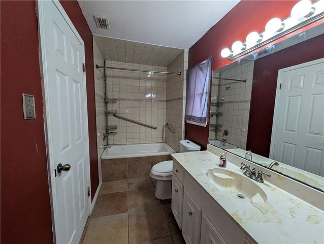 6142 Camway Dr, Corpus Christi, TX 78415