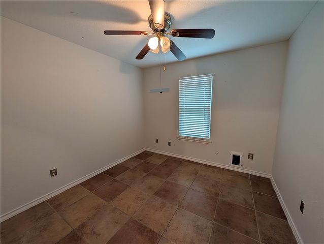 6142 Camway Dr, Corpus Christi, TX 78415