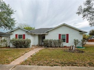 6142 Camway Dr, Corpus Christi, TX 78415