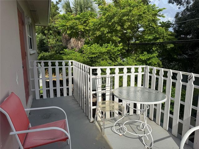 311 AVANDA COURT 7, Clearwater, FL 33756