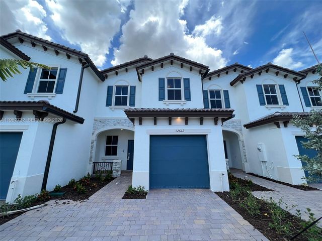 12612 NW 23rd Pl, Miami, FL 33167