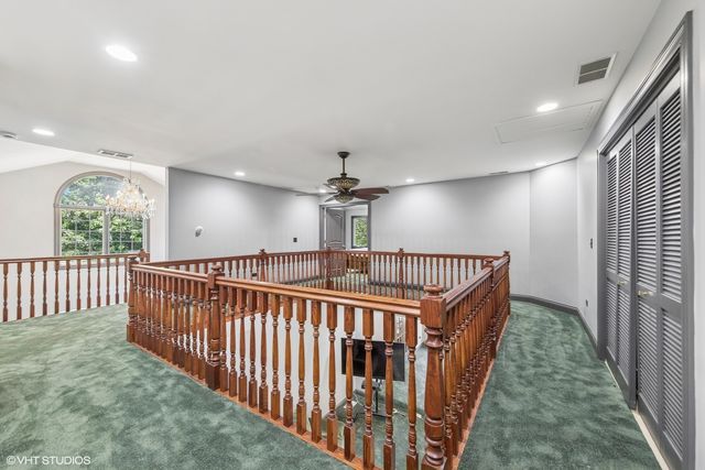 6001 Wolf Road, La Grange Highlands, IL 60525