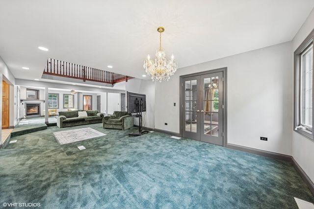 6001 Wolf Road, La Grange Highlands, IL 60525