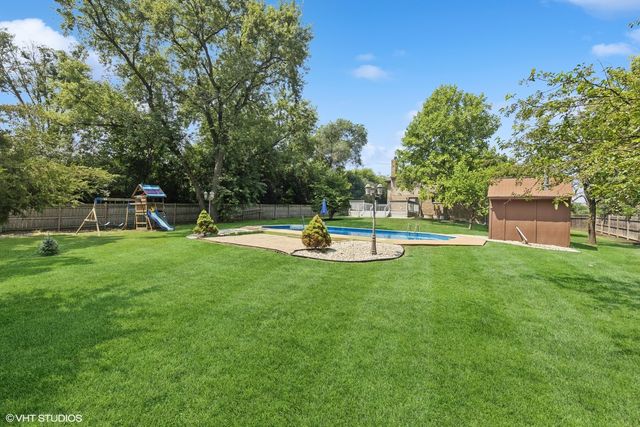 6001 Wolf Road, La Grange Highlands, IL 60525