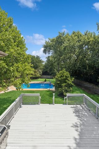 6001 Wolf Road, La Grange Highlands, IL 60525