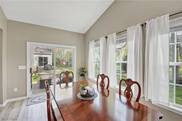 38479 Foxglen Avenue, Avon, OH 44011