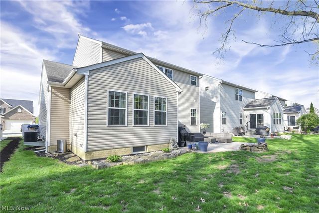 38479 Foxglen Avenue, Avon, OH 44011