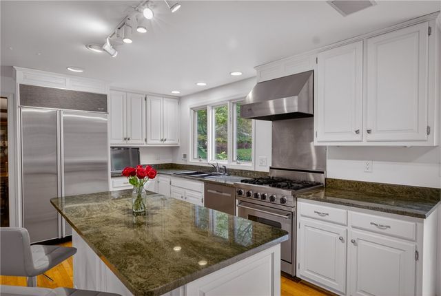 314 Blue Run Rd, Indiana Twp, PA 15024